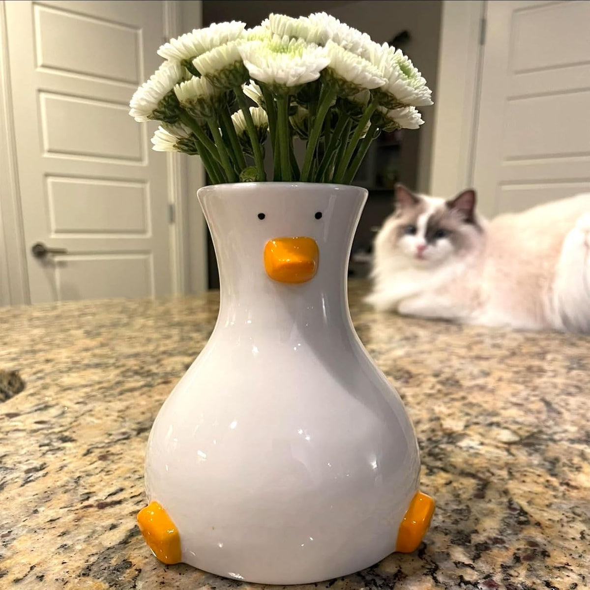 Handcrafted Ceramic Duck Vase, White Modern Flower Vase with Duck Design | Round Aesthetic Table Decor,Trendy Art Centerpiece,Small Funny Vase for Bathroom & Coffee Table,Unique Goose Home Decor Gift