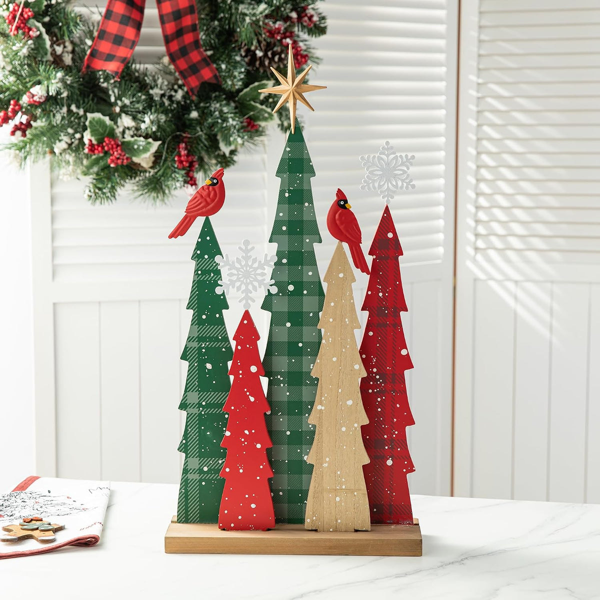 Glitzhome Wooden Christmas Tree Table Decor, 23.5H Rustic Winter Holiday Tabletop Decoration Scattered Forest Set with Cardinals, Snowflakes & North Star for Mantel, Desk, Shelf